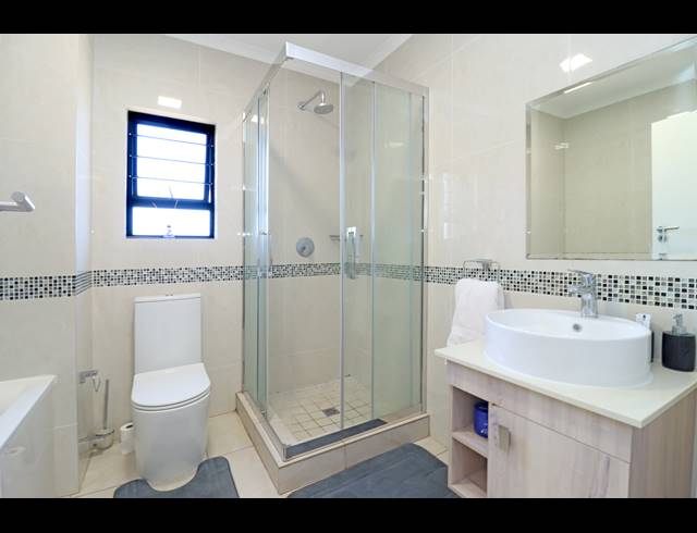 3 BEDROOM APARTMENT FOR SALE IN NOORDHANG